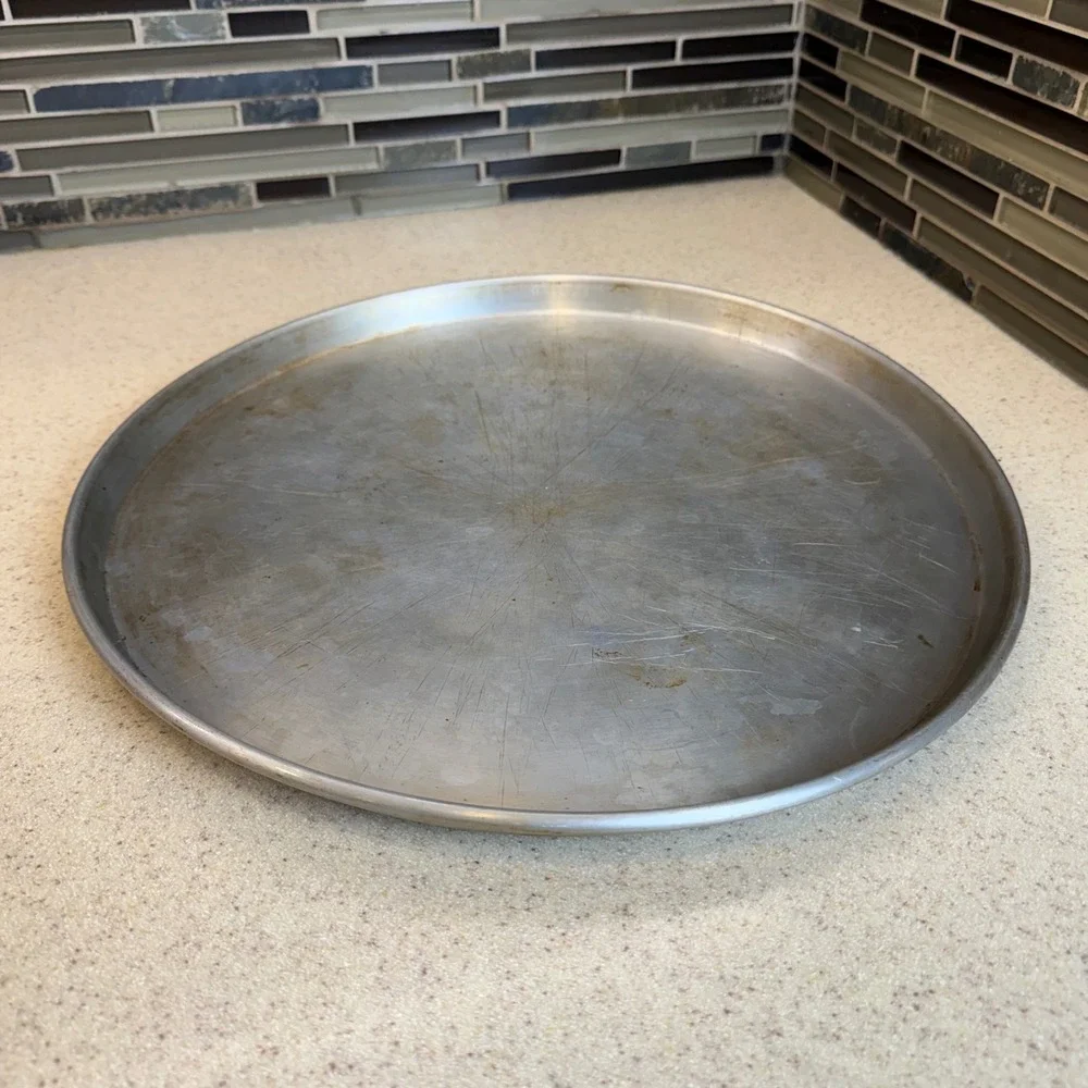 Vintage Wear-Ever No. 2774 Aluminum Pizza Pan 14